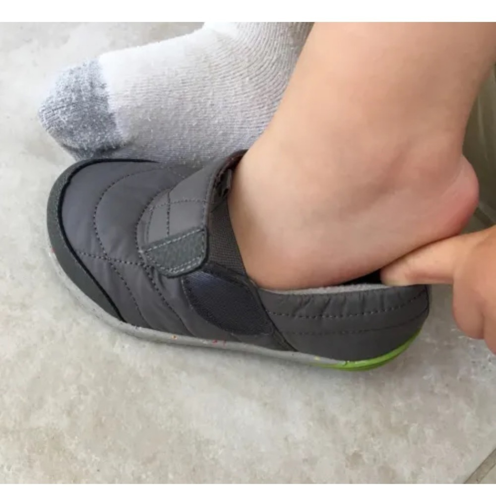 Merrell Kid's Bare Steps Hut Moc Moccasin Gray Green Slip On Shoe Slipper size 8